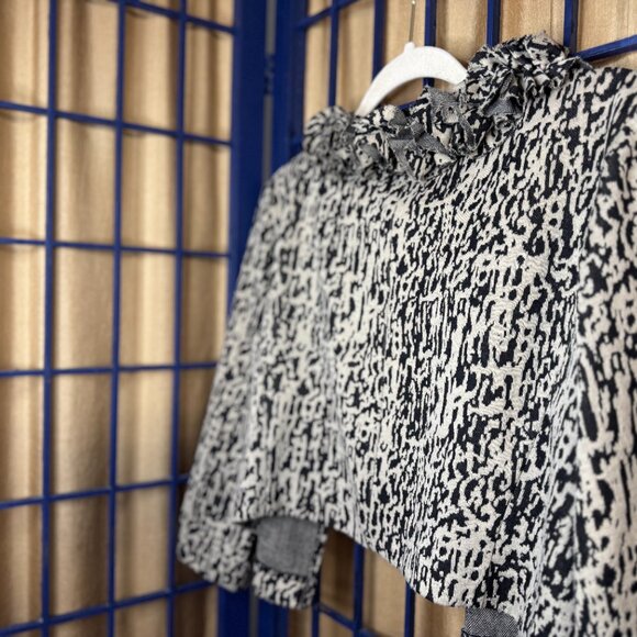 Danny & Nicole Black White Ruffle Trim Cropped Jacket 6 Petite - Picture 6 of 6